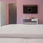 Hana - Apartments