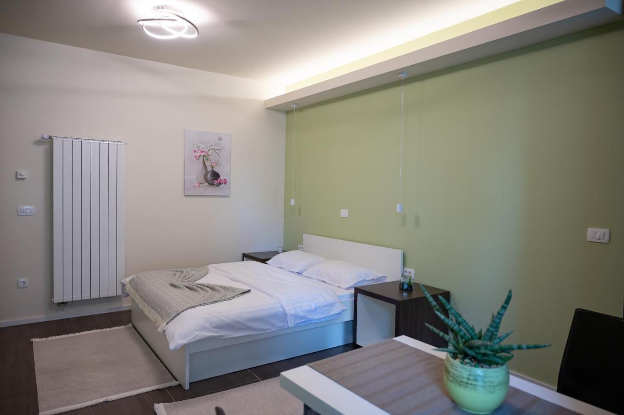 Apartman Hana - *